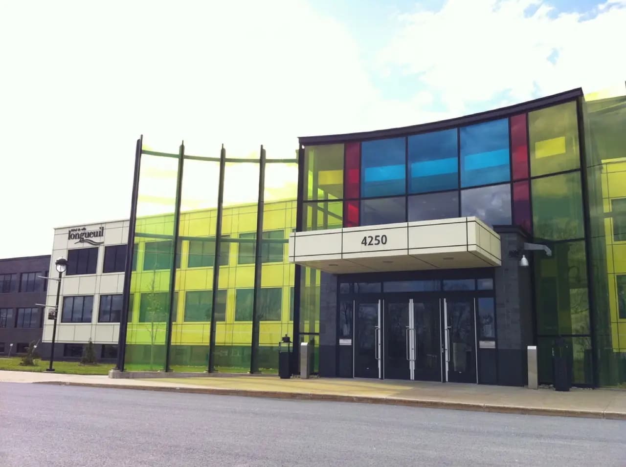 Longueuil, Quebec on Montreal's South Shore — cobbler and shoe repair service area