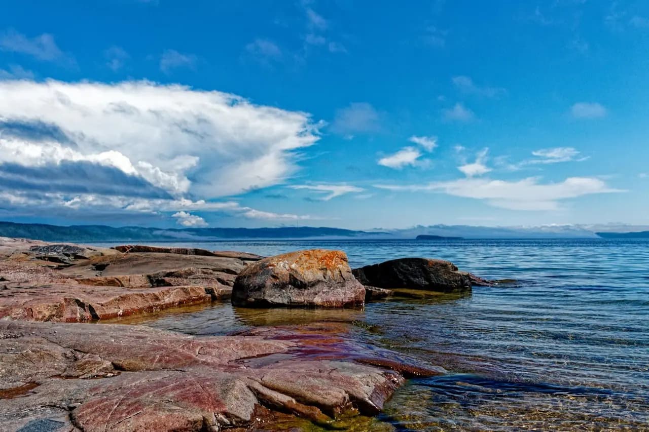 Thunder Bay, Ontario Lake Superior shoreline — cobbler and shoe repair service area